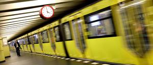 Die Kosten für das in Berlin geplante 29-Euro-Ticket liegen für den dreimonatigen Zeitraum bei 105 Millionen Euro, schreibt die Verkehrssenatorin an den Hauptausschuss.