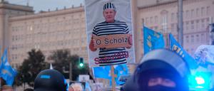 Beherrscht von Angst. Demonstration der rechtsextremen Gruppierung „Freie Sachsen“ in Leipzig. 