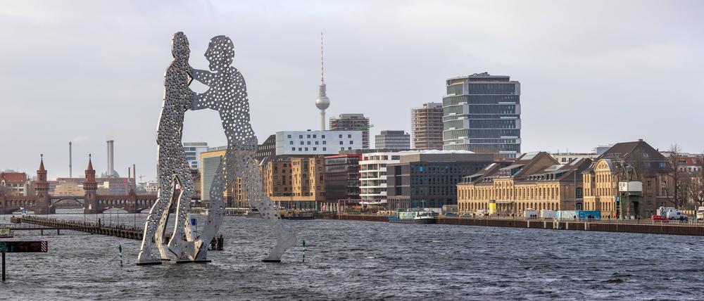 Rund 573,7 Millionen Euro wollen die Unternehmen demnach in den Standort Berlin investieren – ein Plus von 26 Prozent gegenüber dem Halbjahr 2021. 