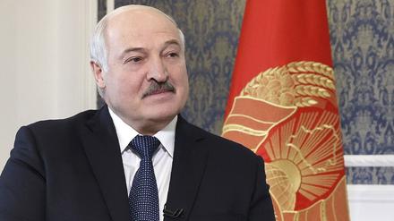 Das Foto zeigt Alexander Lukaschenko, Präsident von Belarus, während eines Interviews mit der Agence France Presse (AFP).