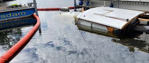 Gesunkene Yacht im Glindower See