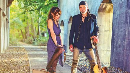 Das Berliner Folk-Rock-Duo Ray & Hill.
