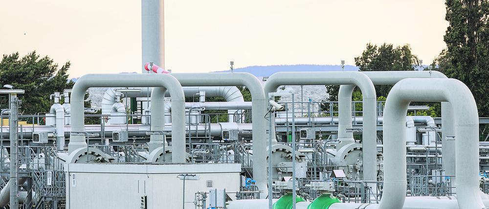Rohrsysteme und Absperrvorrichtungen in der Gasempfangsstation der Ostseepipeline Nord Stream 1 und der Übernahmestation der Ferngasleitung OPAL (Ostsee-Pipeline-Anbindungsleitung). 