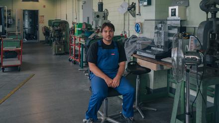 Florian-Marc Becker arbeitet in der Metallverarbeitung. Er ist einer von bundesweit 320.000 Beschäftigten in Werkstätten für behinderte Menschen.