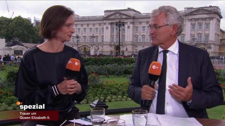 Diana Zimmermann und Peter Frey haben den Trauerzug von Queen Elizabeth am 14. September begleitet. 