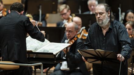 Wolfgang Koch in der Partie des Gefangenen bei Dallapiccolas „Il prigioniero“. 
