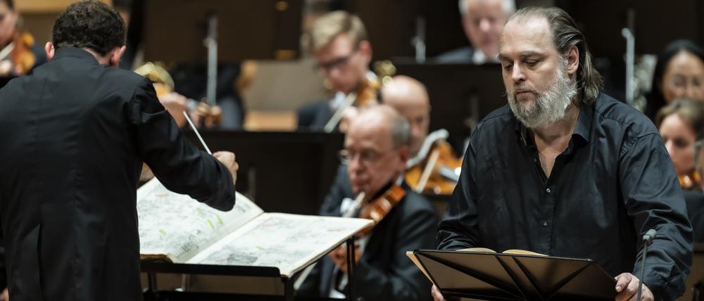 Wolfgang Koch in der Partie des Gefangenen bei Dallapiccolas „Il prigioniero“. 