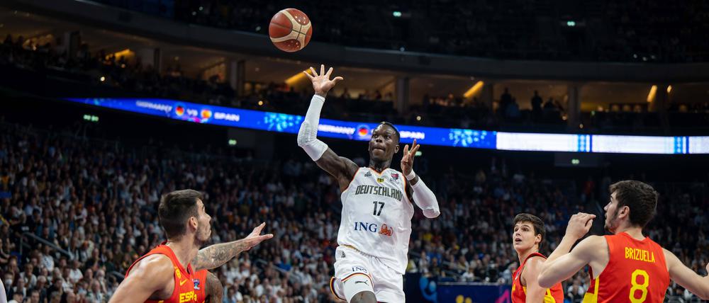 Kapitän Dennis Schröder spielt ein überragendes Turnier, konnte die Halbfinalniederlage gegen Spanien aber auch nicht verhindern.