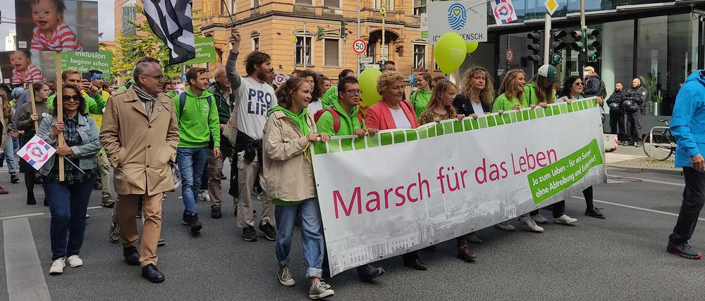 Der Marsch für das Leben verlief sehr ruhig, mit wenig Musik und Sprechgesängen.