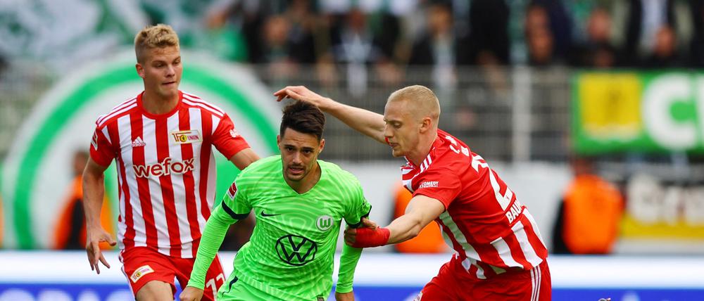 Timo Baumgartl (rechts) ist nach fünfmonatiger Pause wieder zurück beim 1. FC Union.