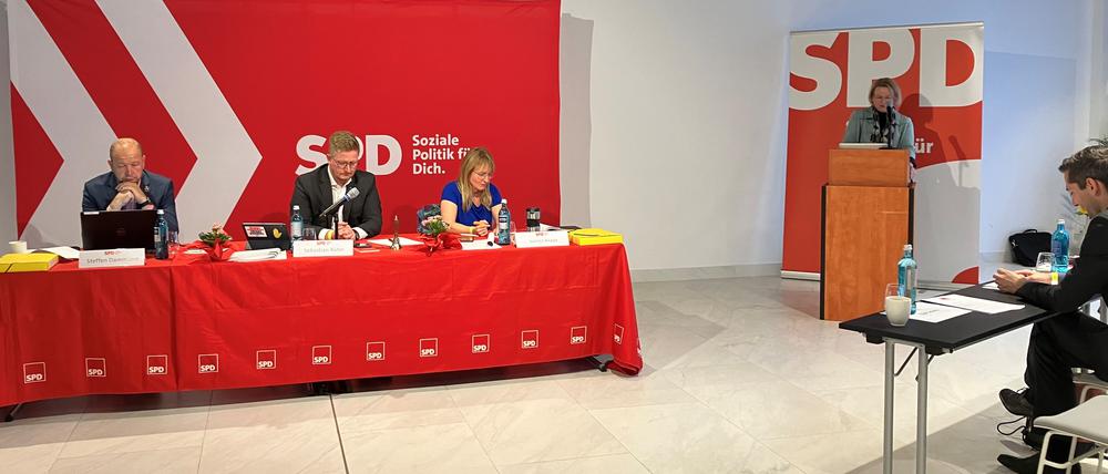 Claudia Eller-Funke auf dem SPD-Unterbezirksparteitag Potsdam-Mittelmark