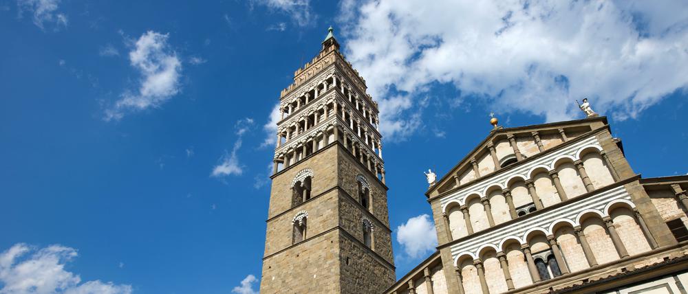 Ein Bild von der Toskana: Der Domplatz von Pistoia mit der Kathedrale San Zeno. Das traditionelle Traumziel vieler Deutscher wird immer öfter von rechts regiert, auch von weit rechts.