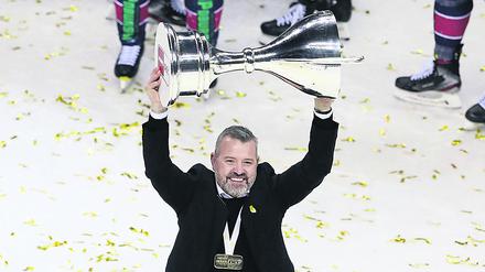Serge Aubin gewann mit den Eisbären bereits zweimal die Meisterschaft.