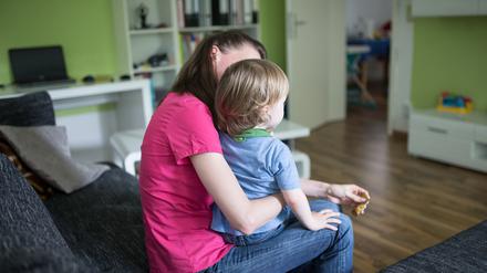Alleinerziehende sind besonders armutsgefährdet.
