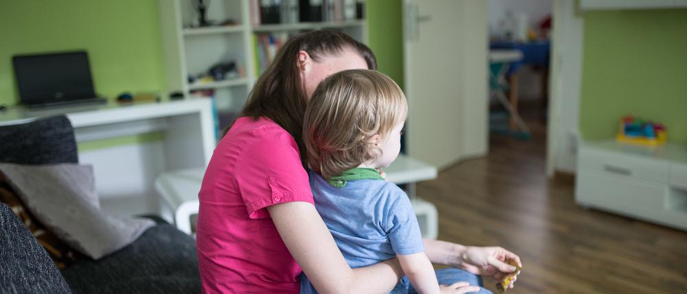 Alleinerziehende sind besonders armutsgefährdet.