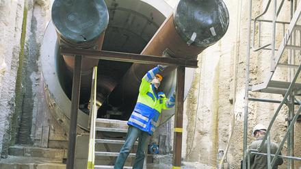 Baustelle eines Fernwärmetunnels des Versorgers Vattenfall unter der Seydelstrasse in Berlin-Mitte.