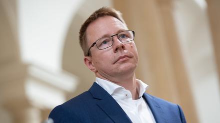 AGH-Präsident Dennis Buchner (SPD) bei einem Termin im Abgeordnetenhaus.
