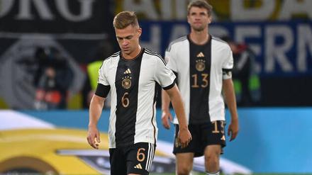 Mit hängenden Köpfen. Für Joshua Kimmich (l.) und Thomas Müller wurden in Leipzig Erinnerungen wach an die jüngsten Auftritte mit den Bayern.