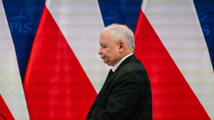 Fragwürdiges Kalkül. Jaroslaw Kaczynski, PiS-Vorsitzender, bei einem Treffen mit Anwohnern in Breslau. 