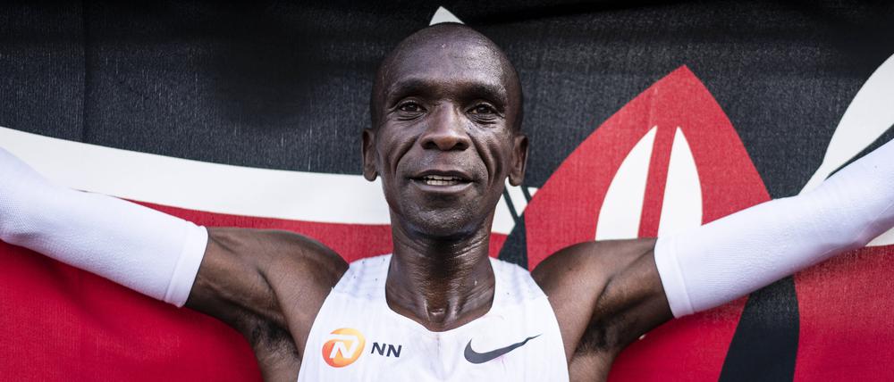 Eliud Kipchoge unterbot am Sonntag seine eigene Weltrekordzeit.