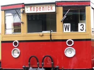 Alte S-Bahn in Berlin.