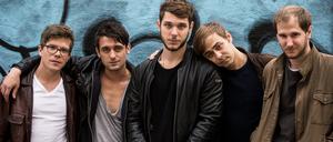 Die österreichische Band „Wanda“ im Jahr 2015 mit Christian Hummer in der Mitte.