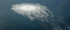Gasblasen steigen in der Nähe von Bornholm aufgrund des Nord-Stream-Lecks auf.