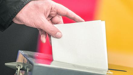 Die Gutachter des Wissenschaftlichen Dienstes sehen wenig Spielraum für eine Ausweitung des Wahlrechts.