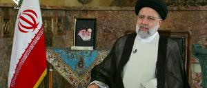 Irans Präsident Ebrahim Raisi bei einem Fernsehinterview am Donnerstag in Teheran.