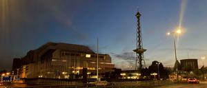 Internationales Congress Centrum ICC in der Dämmerung. Anlass: 200 Jahre Messe Berlin am 29. September 2022