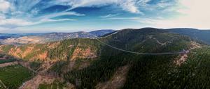 Der Blick aufs Tal und die Sky Bridge 721. 