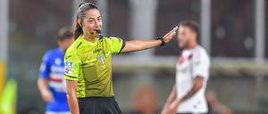 Die Italienerin Maria Sole Ferrieri Caputi ist die erste Schiedsrichterin in der Serie A.