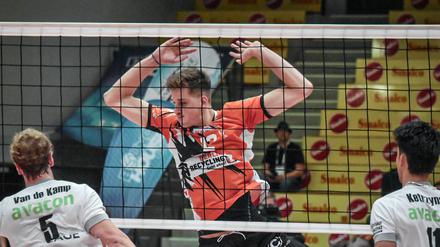 Ups! Gegen Lüneburg hatten die Volleys im dritten Satz einige Probleme, aber am Ende reichte es trotzdem für den Sieg.