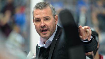 Neues Gefühl. Endlich gab es für Trainer Serge Aubin und sein Team mal einen klaren Sieg.