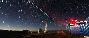 Im Jahr 2018 wurde erstmals über den chinesischen Satelliten „Micius“ eine verschlüsselte Quantenverbindung über 7600 Kilometer Entfernung zwischen Stationen in China und Graz in Österreich hergestellt.