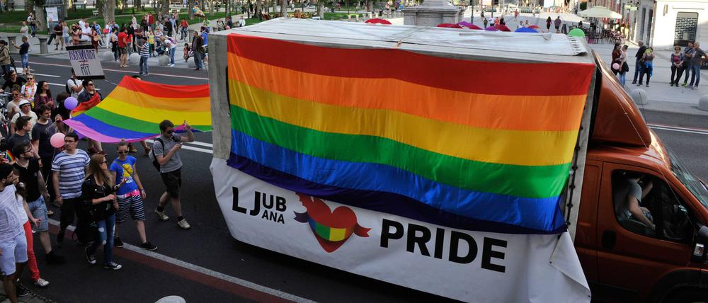 Gay Pride Parade 18.06.2016., Ljubljana, Slovenia - The annual Gay Pride Parade took to the streets and filled the city with color and love. PUBLICATIONxINxGERxSUIxAUTxHUNxONLY ZigaxZivulovicxjr./FAxBobo/PIXSE

Gay Pride Parade 18 06 2016 Ljubljana Slovenia The Annual Gay Pride Parade took to The Streets and Filled The City With Color and Love PUBLICATIONxINxGERxSUIxAUTxHUNxONLY ZigaxZivulovicxjr FAxBobo PIXSE  