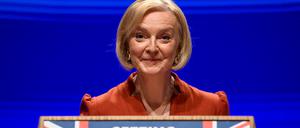 British Prime Minister Liz Truss speaks on stage at Britain's Conservative Party's annual conference in Birmingham, Britain, October 5, 2022. REUTERS/Toby Melville