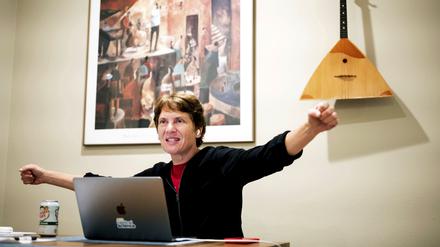  Die Biochemikerin Carolyn Bertozzi erreichte die gute Nachricht in Kalifornien. 