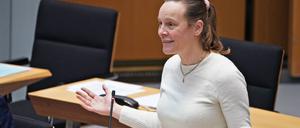 Berlins Justizsenatorin Lena Kreck befürwortet die geplante Videoaufzeichnung im Strafprozess.