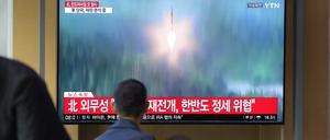 Eine Nachrichtensendung in Südkorea über den nordkoreanischen Raketenstart.