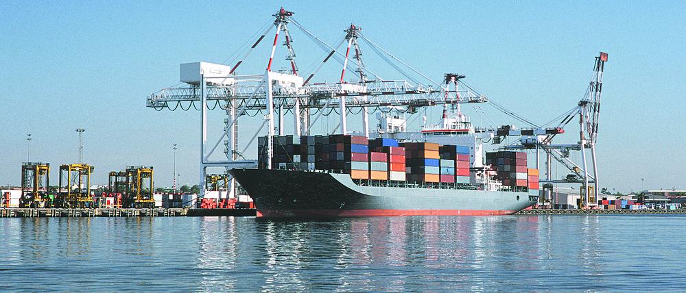 Auf einem Containerschiff fand die Polizei kiloweise Kokain. (Symbolbild)