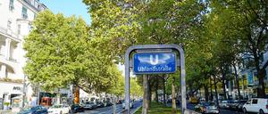 Der Mittelstreifen des Kurfürstendamms in Berlin-Charlottenburg. Die BVG plant dort eine Tunnelsanierung.