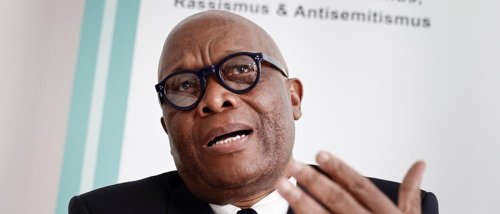 Grundsätzlich vertraut er der Polizei, aber er will den Tod seines Bruders genau aufgeklärt wissen: Mutombo Mansamba am Montag bei einer Pressekonferenz in der Beratungsstelle ReachOut.