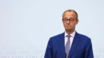 Friedrich Merz (CDU) schaute sich den Alltag in einem Krankenhaus an.