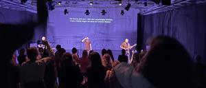 Yuriy Gurzhy bei einem Auftritt mit seiner Band.