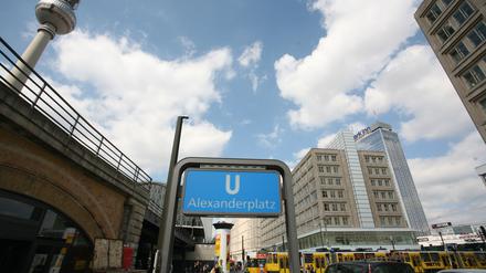 U-Bahn-Eingang am Berliner Alexanderplatz.
