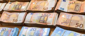 Das Defizit des deutschen Staatshaushalt geht zurück.