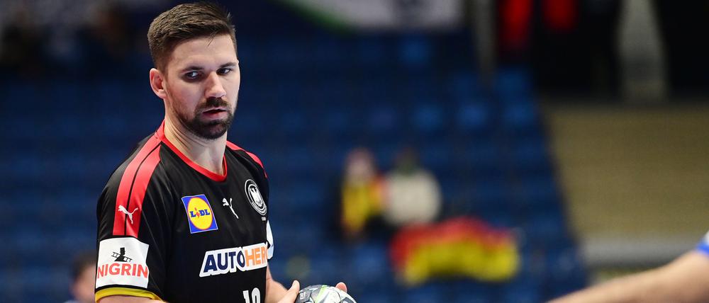 Fabian Wiede ist im Training der Handball-Nationalmannschaft um