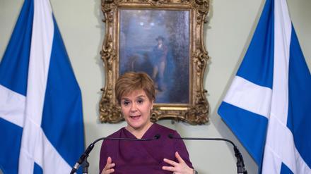 Nicola Sturgeon, Premierministerin von Schottland, spricht im Bute House über ihre Forderung nach einem zweiten Referendum über die Unabhängigkeit von Schottland. 