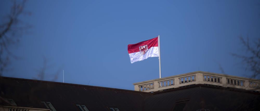 Bei der Brandenburger Landtagswahl vor rund drei Jahren hatte sich die SPD mit 26,2 Prozent deutlich vor der AfD mit 23,5 Prozent behauptet. 